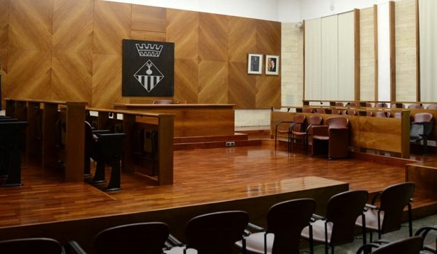 Renunciar, o no, aquesta és la qüestió…