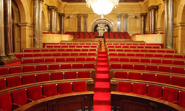Dia històric i trist per la democràcia